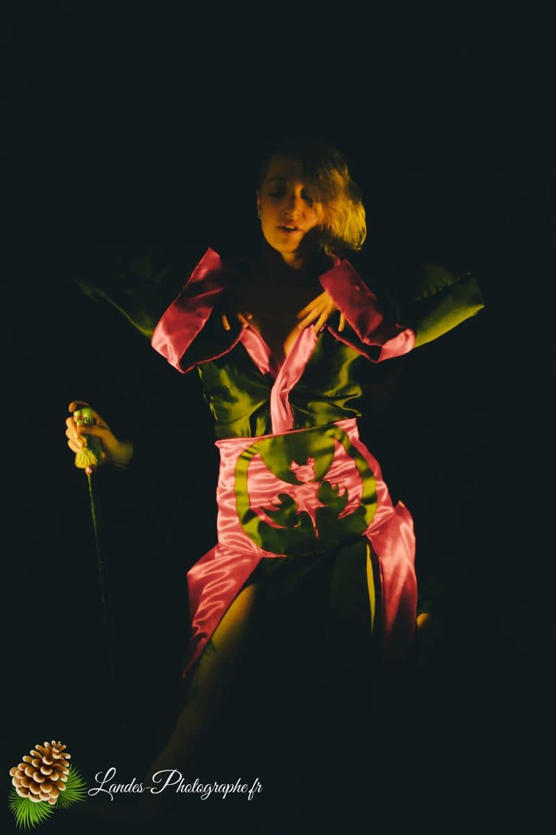 ✨ Extravagance et Glamour : The Divine Ladies – « Dans Tous Les Sens » The Divine Ladies : Dans Tous Les Sens