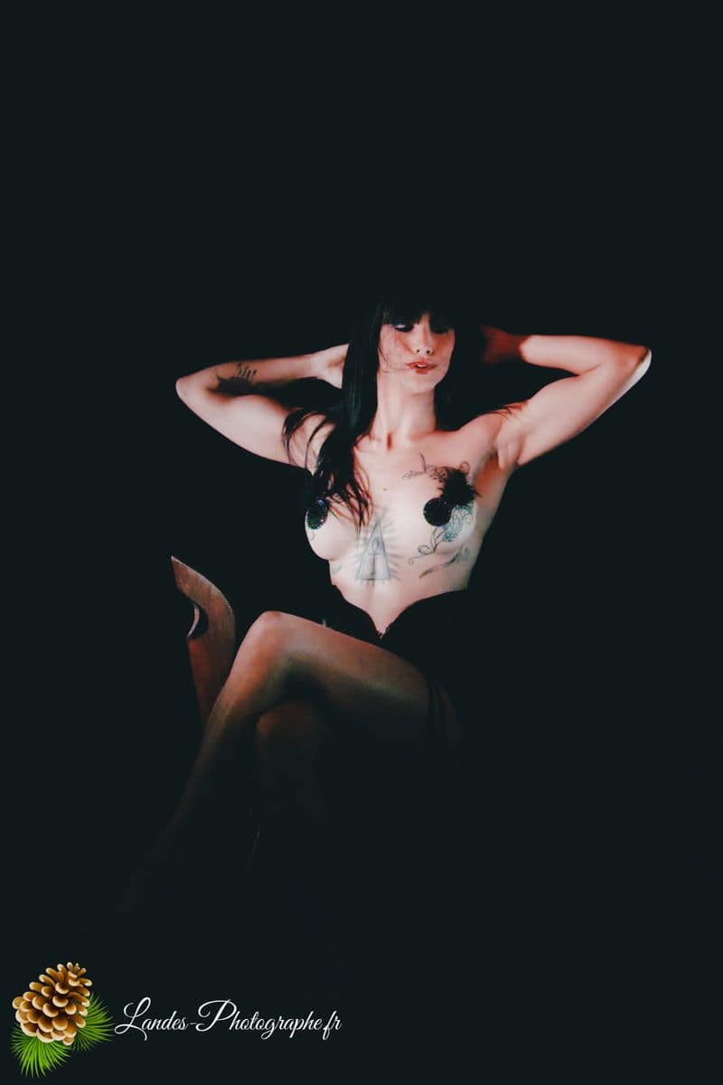 ✨ Extravagance et Glamour : The Divine Ladies – « Dans Tous Les Sens » The Divine Ladies : Dans Tous Les Sens