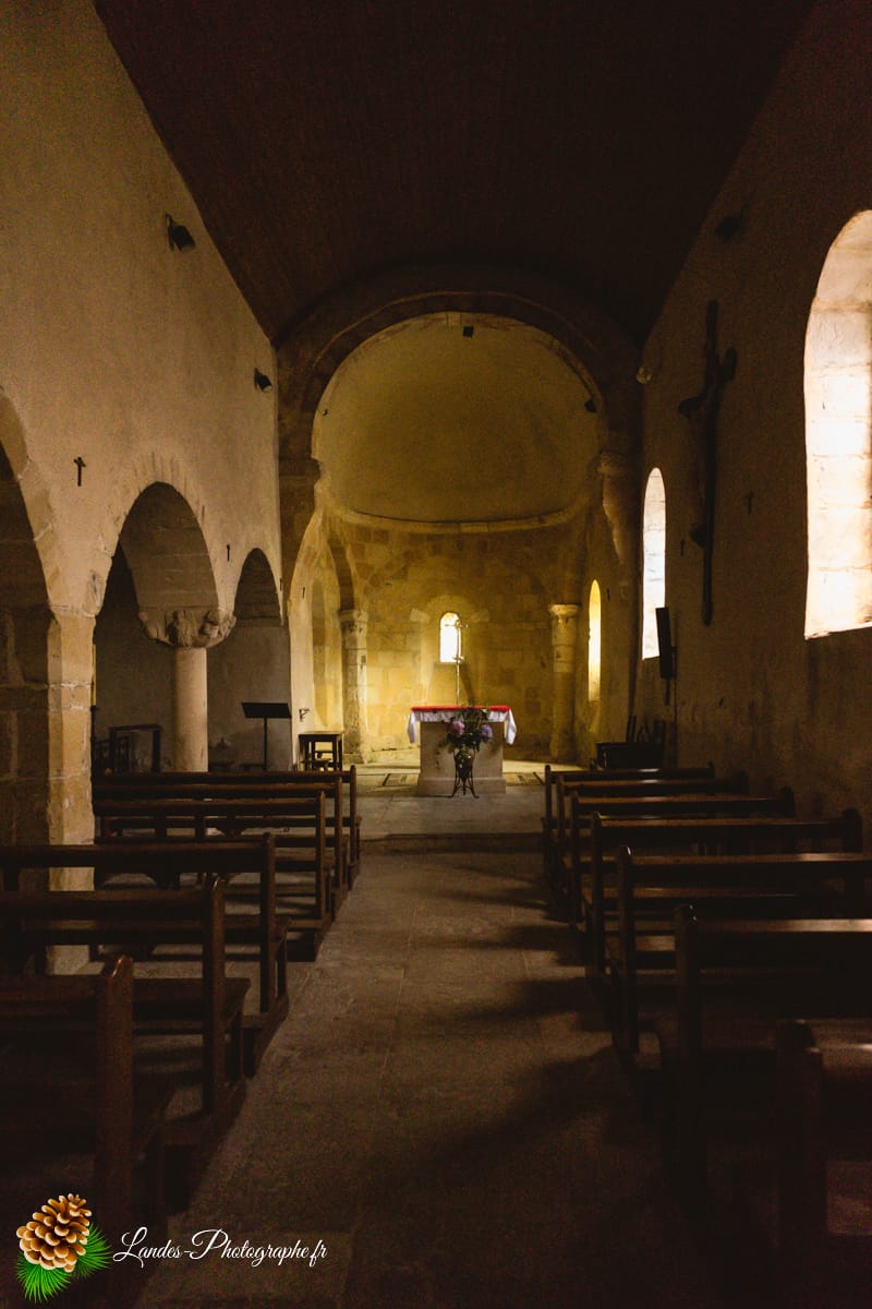 🌾 L'Église Saint-Martin d'Orx : Entre Marais et Traditions Eglise Saint-Martin d