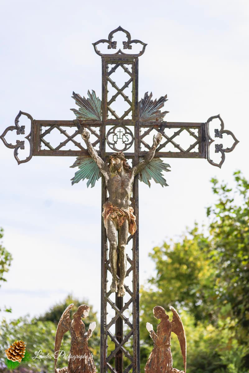 🌾 L'Église Saint-Martin d'Orx : Entre Marais et Traditions Eglise Saint-Martin d