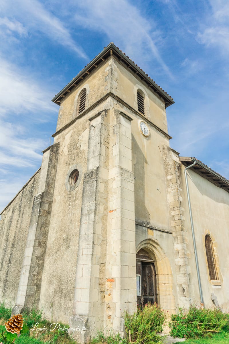 🌾 L'Église Saint-Martin d'Orx : Entre Marais et Traditions Eglise Saint-Martin d