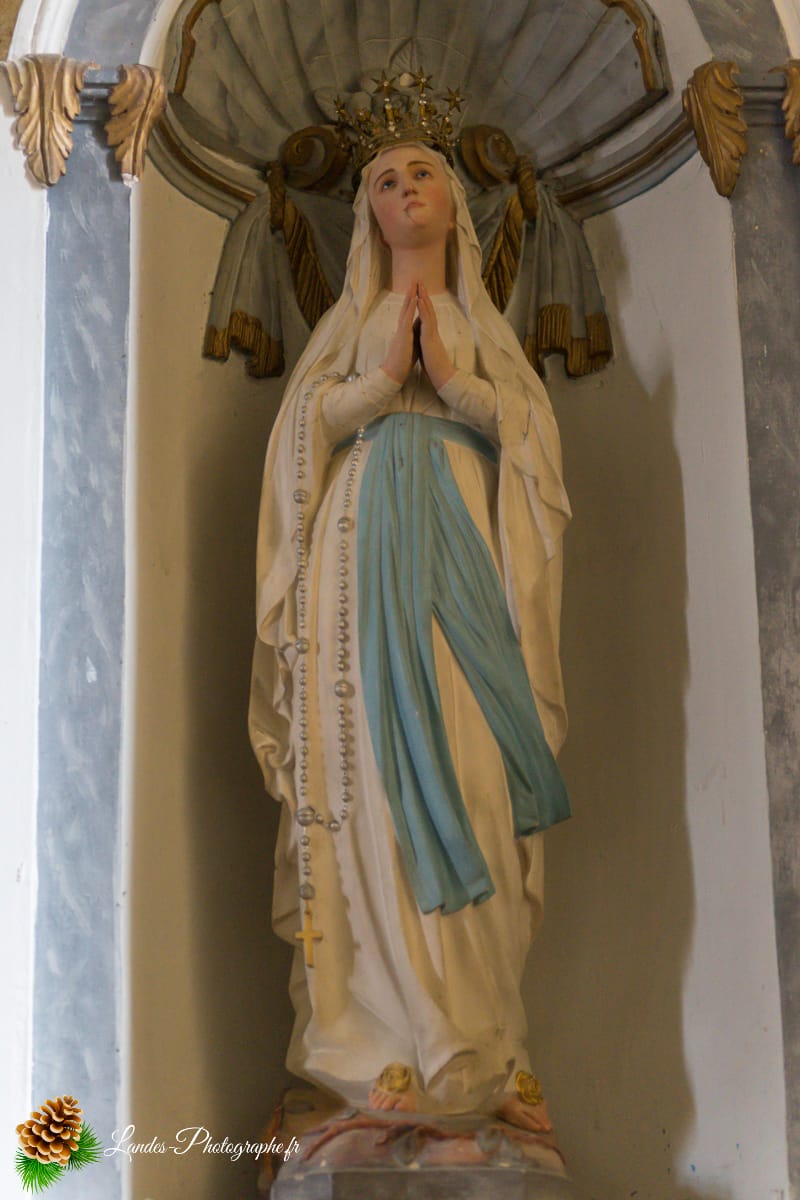 🗝️ L'Église Saint-Pierre d'Angresse : Du Roman au Gothique Église Saint-Pierre d