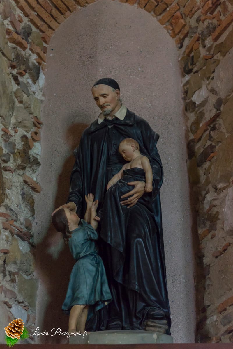 🕊️ L'Église Saint-Sever de Tosse : Entre Roman et Néo-Landais Église Saint-Sever de Tosse