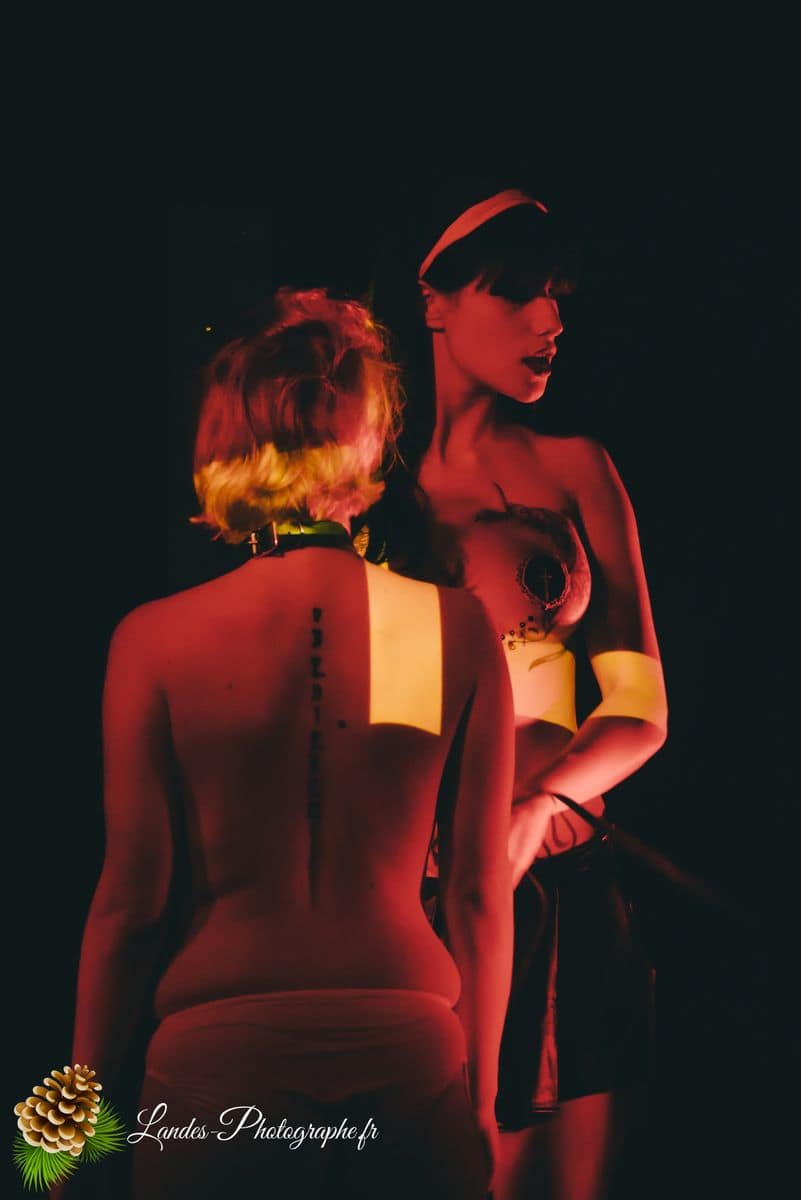 ✨ Extravagance et Glamour : The Divine Ladies – « Dans Tous Les Sens » The Divine Ladies : Dans Tous Les Sens