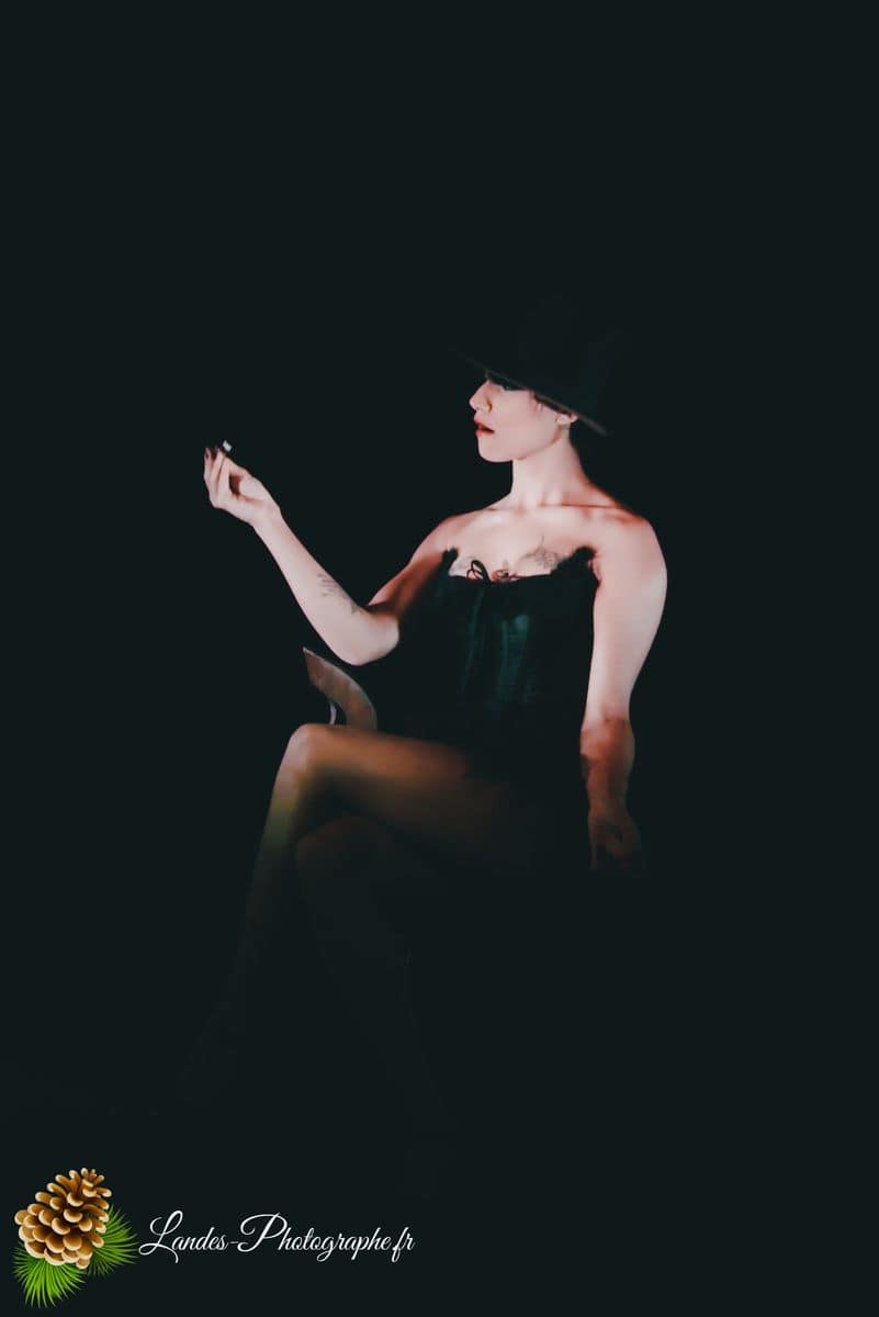 ✨ Extravagance et Glamour : The Divine Ladies – « Dans Tous Les Sens » The Divine Ladies : Dans Tous Les Sens