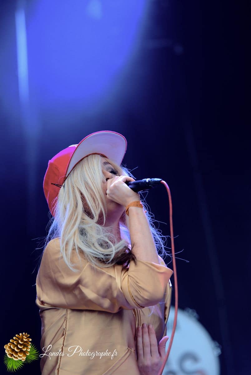 🎧 The Ting Tings au Garorock 2012 : Minimalisme et Énergie Pop-Indie The Ting Tings en concert au Garorock 2012