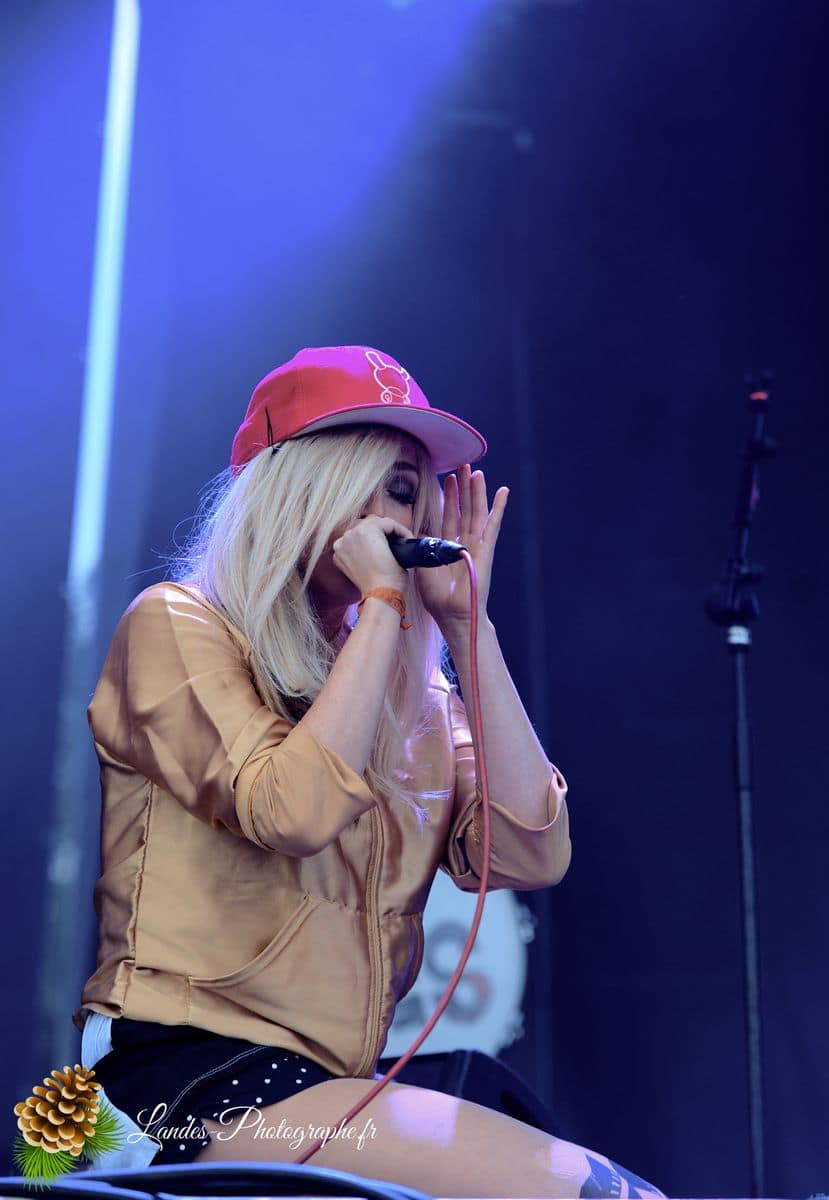 🎧 The Ting Tings au Garorock 2012 : Minimalisme et Énergie Pop-Indie The Ting Tings en concert au Garorock 2012