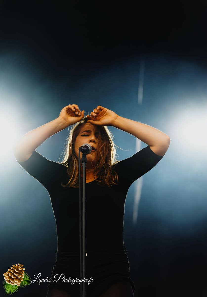 ⚡️ Izia au Festival Garorock 2012 : L'Explosion Rock en Scène Izia en concert au Festival Garorock 2012