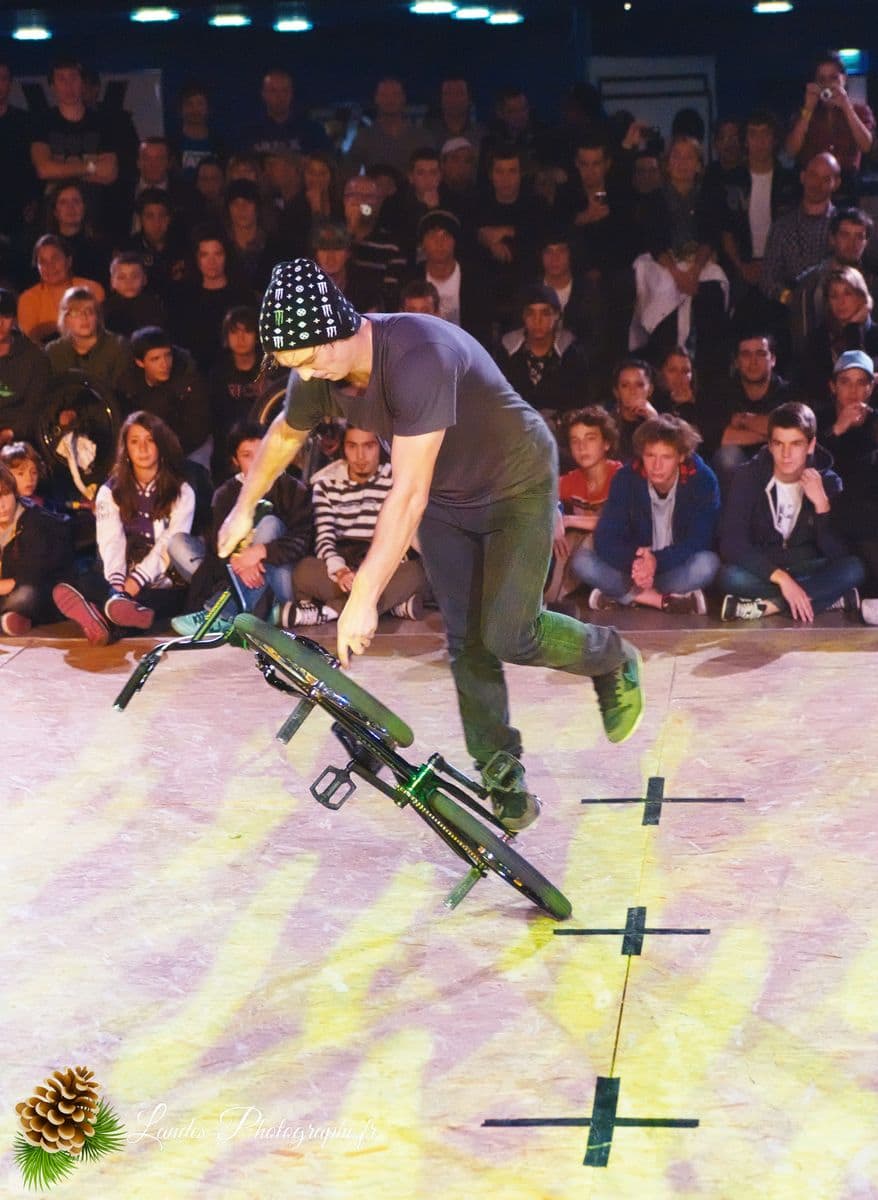 🚲 Flat BMX : Le Reportage Officiel aux Vibrations Urbaines 2010 de Pessac Flat BMX aux Vibrations Urbaines 2010